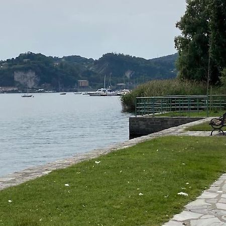 La Casa Nel Borgo Διαμέρισμα Angera Εξωτερικό φωτογραφία