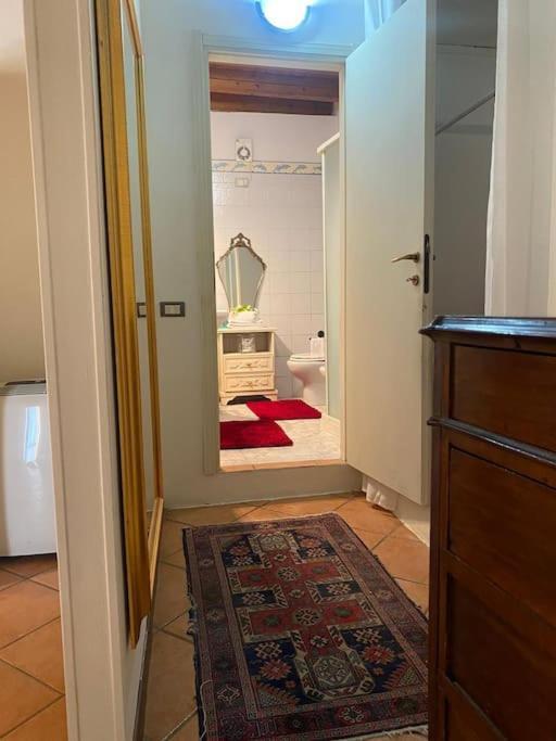 La Casa Nel Borgo Διαμέρισμα Angera Εξωτερικό φωτογραφία