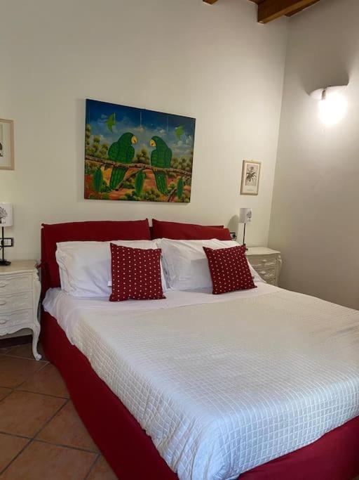 La Casa Nel Borgo Διαμέρισμα Angera Εξωτερικό φωτογραφία